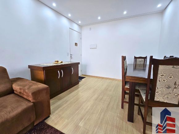 Apartamento à venda com 3 quartos, 73m² - Foto 2