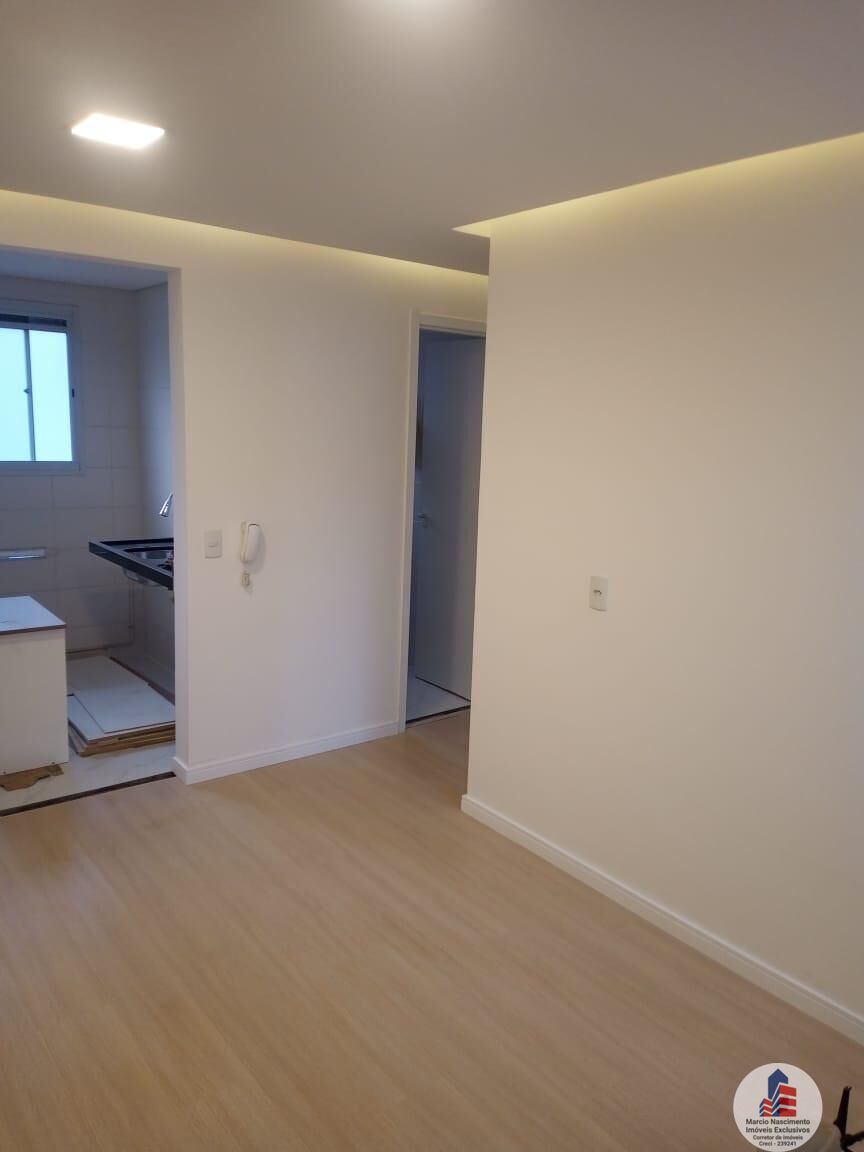 Apartamento à venda com 2 quartos, 38m² - Foto 2