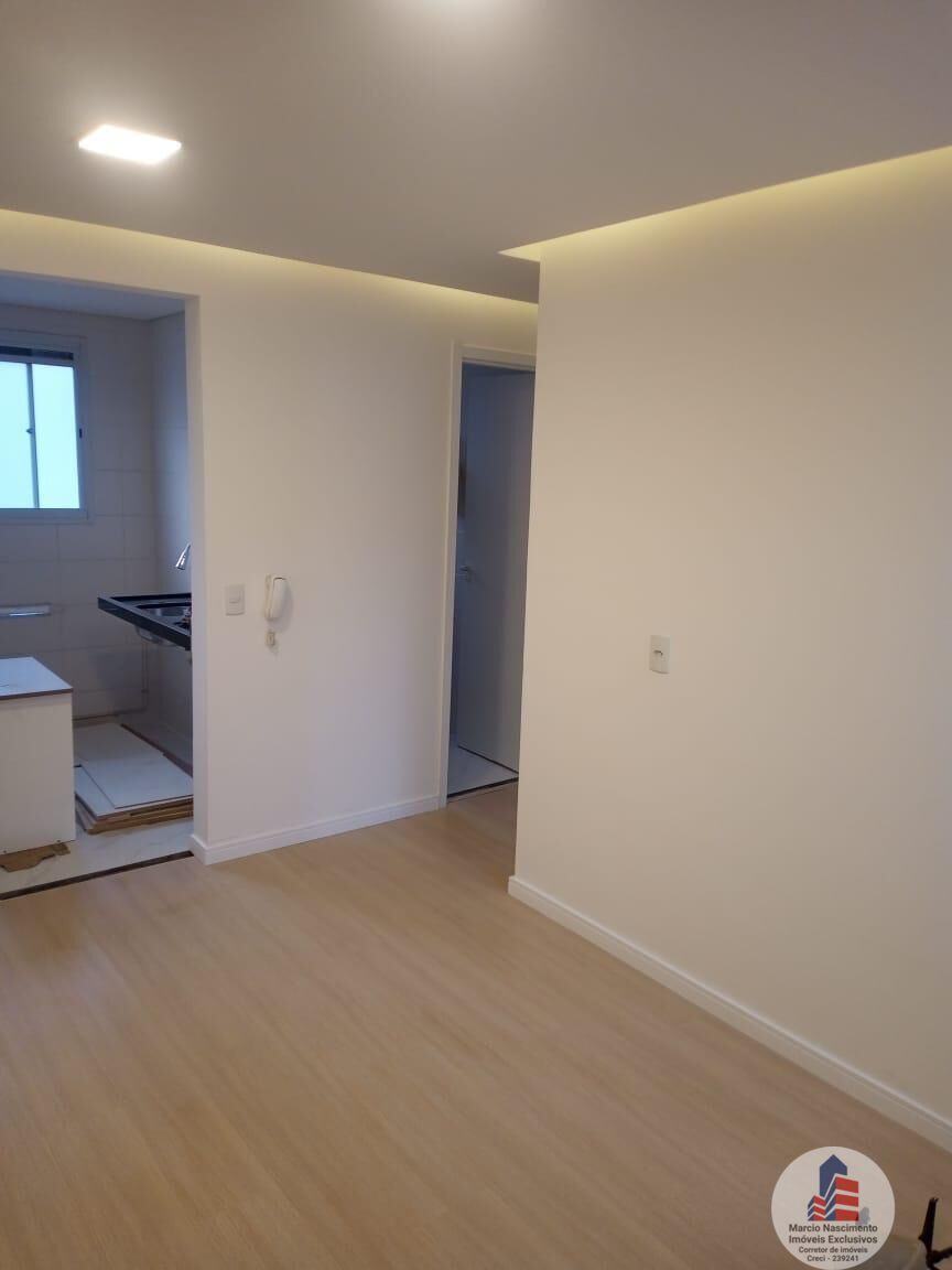 Apartamento à venda com 2 quartos, 38m² - Foto 2