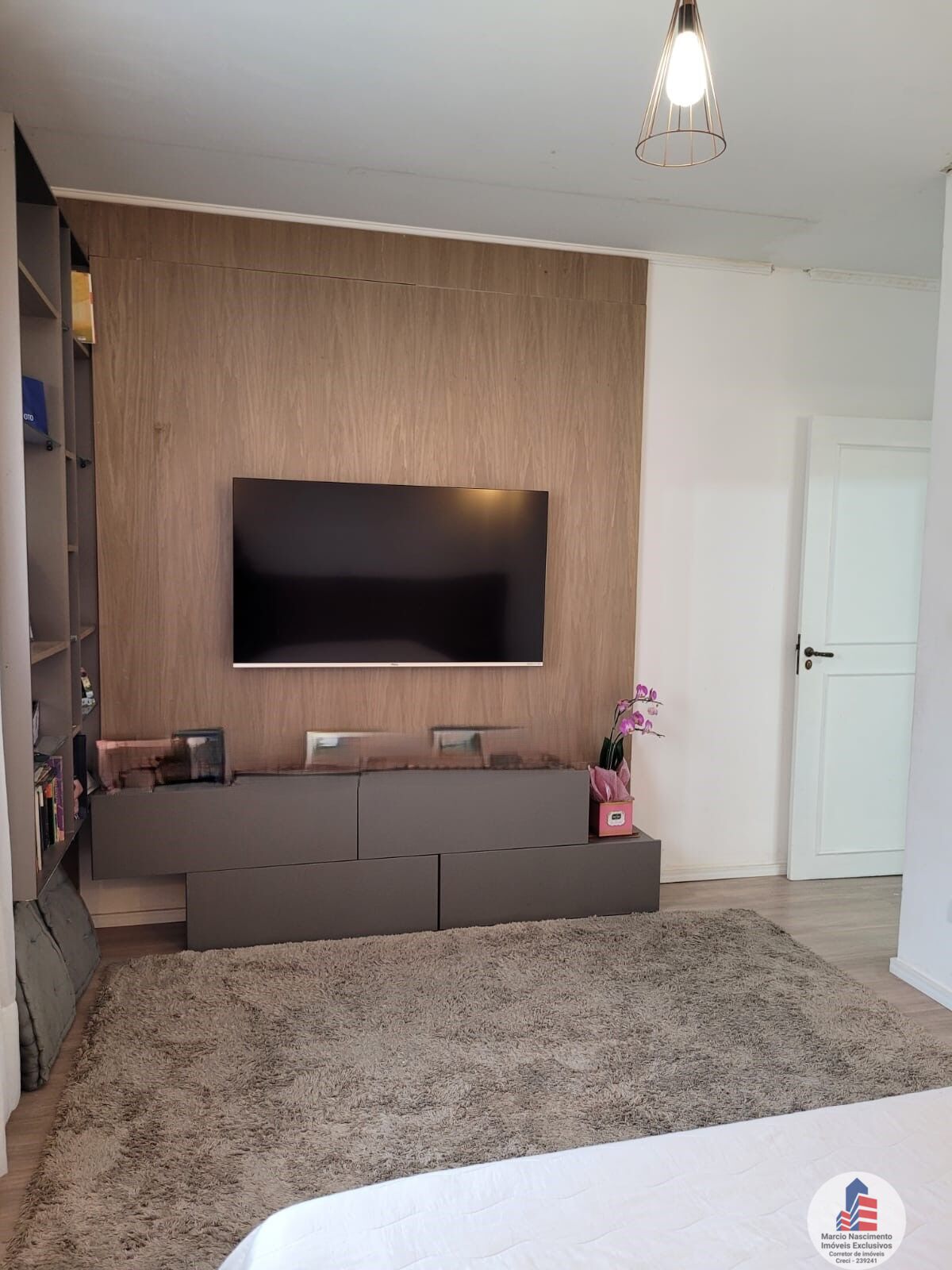 Casa à venda com 5 quartos, 300m² - Foto 4