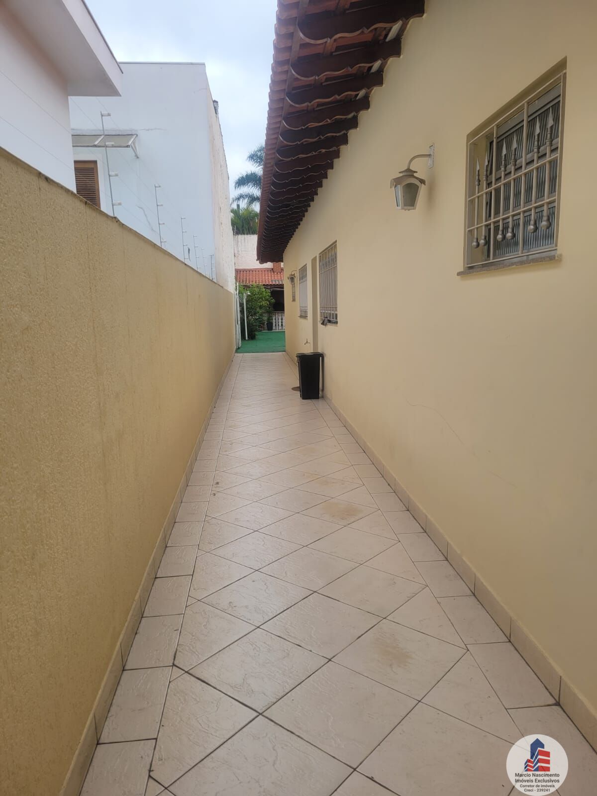 Casa à venda com 5 quartos, 300m² - Foto 21