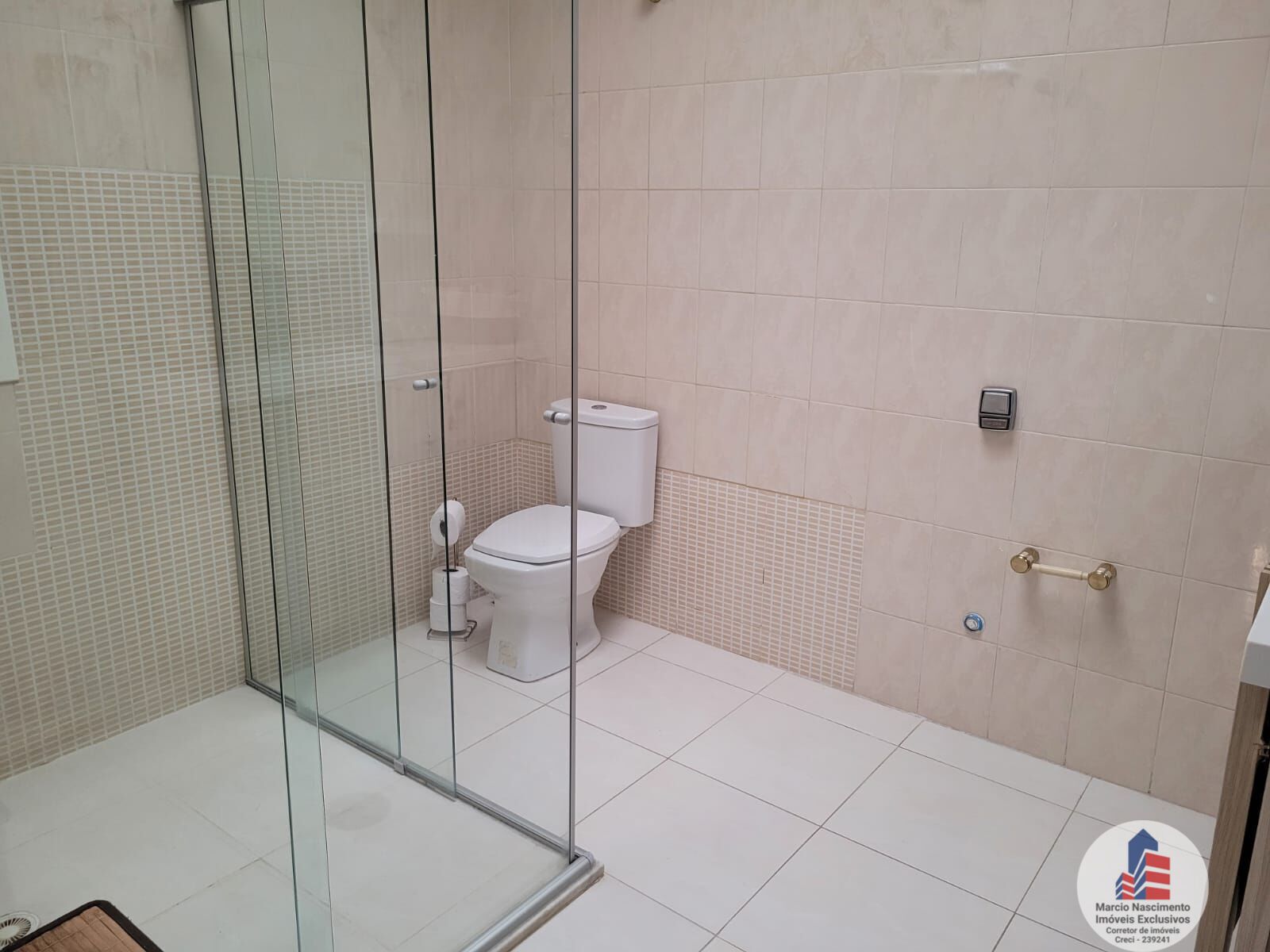 Casa à venda com 5 quartos, 300m² - Foto 18