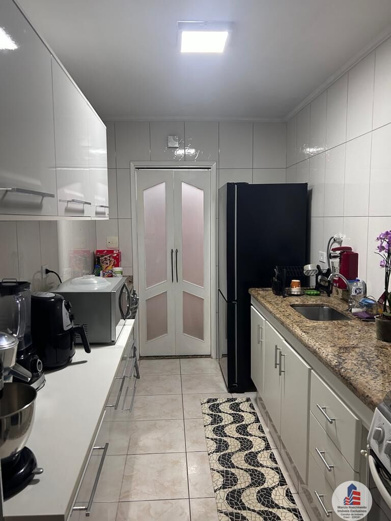 Apartamento à venda com 3 quartos, 83m² - Foto 3