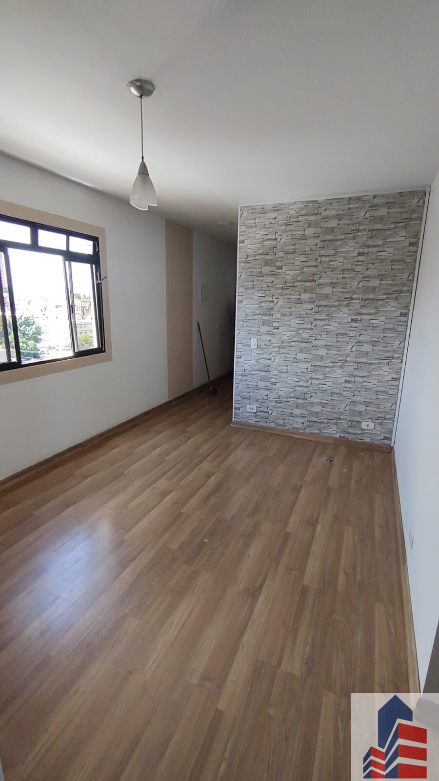 Apartamento à venda com 2 quartos, 75m² - Foto 1