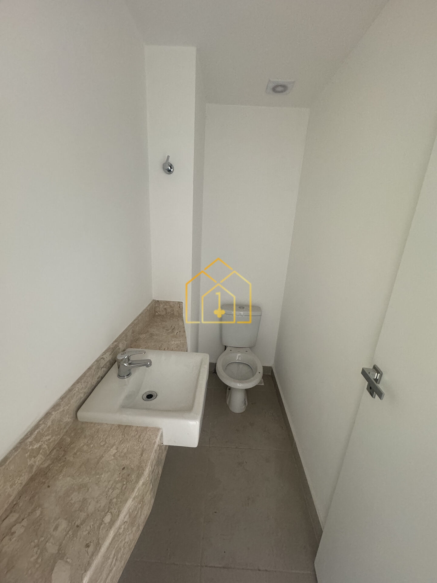 Apartamento à venda com 3 quartos, 125m² - Foto 2