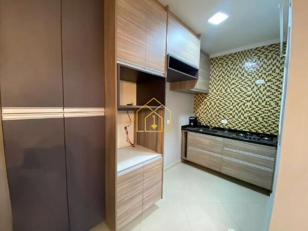 Apartamento à venda com 2 quartos, 45m² - Foto 3