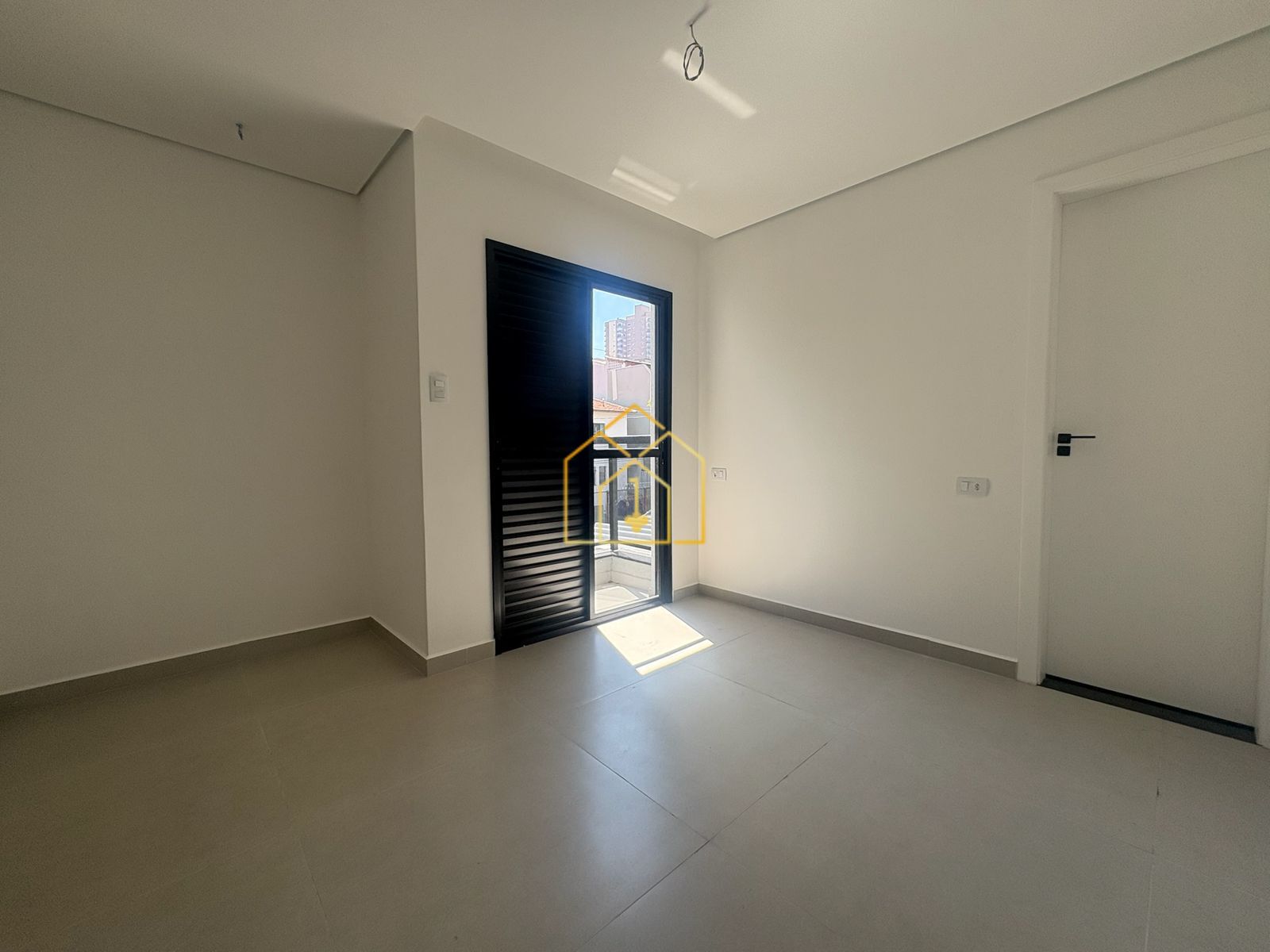 Apartamento à venda com 2 quartos, 56m² - Foto 2
