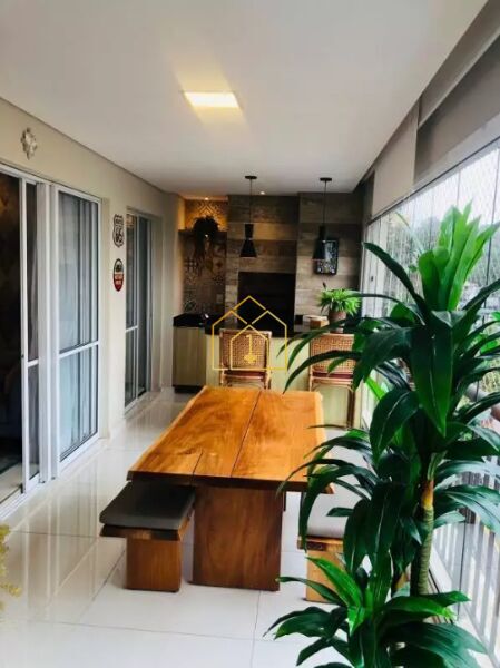 Apartamento à venda com 3 quartos, 147m² - Foto 10