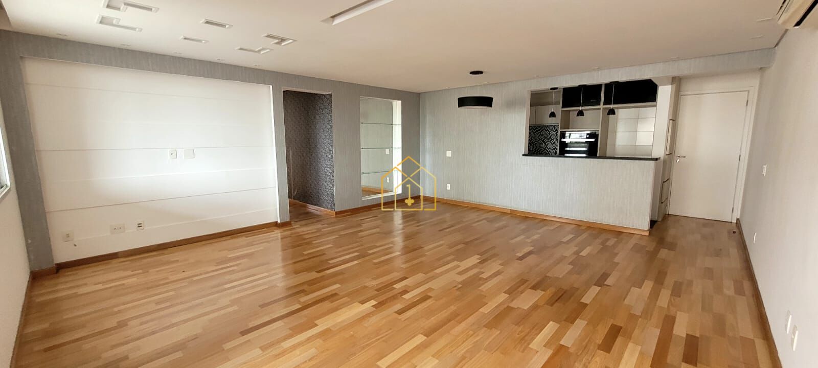 Apartamento à venda com 3 quartos, 115m² - Foto 2