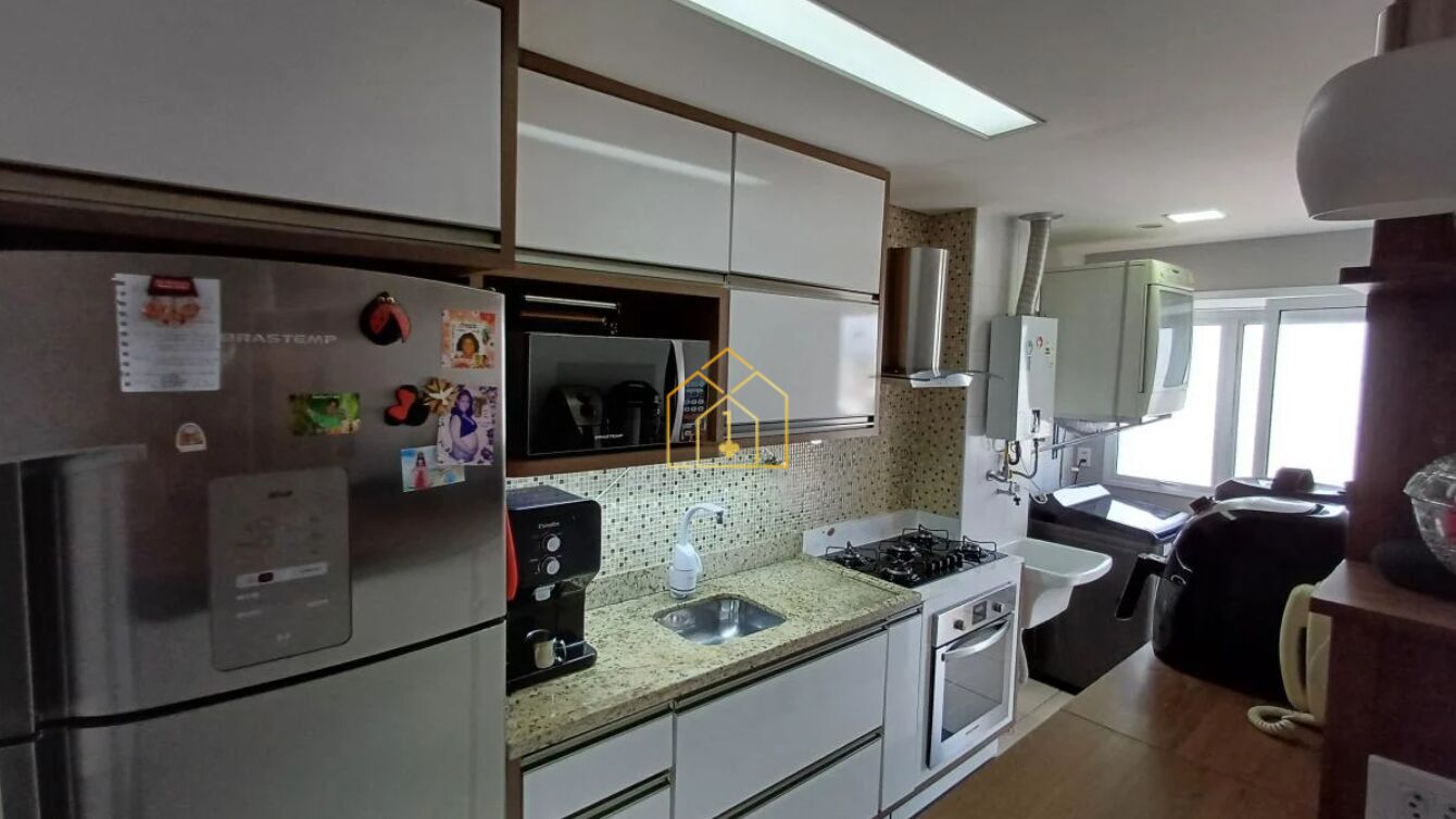 Apartamento à venda com 2 quartos, 67m² - Foto 8