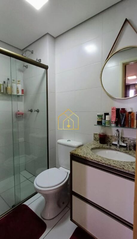 Apartamento à venda com 2 quartos, 67m² - Foto 10