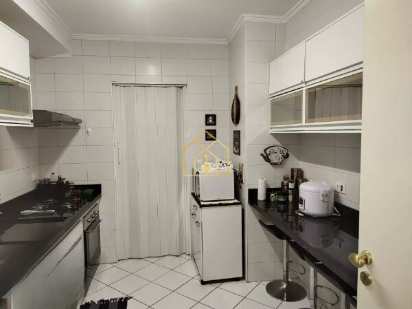 Apartamento à venda com 3 quartos, 84m² - Foto 8