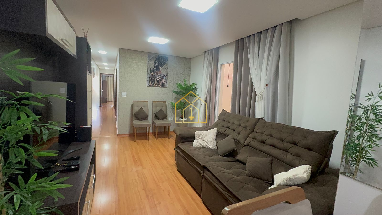 Apartamento à venda com 3 quartos, 83m² - Foto 2