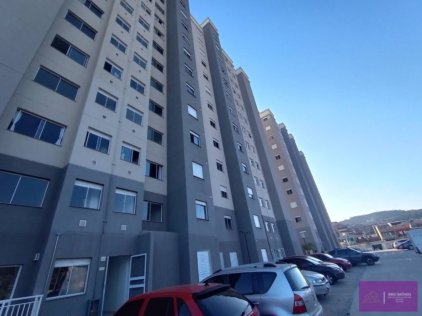 Apartamento à venda com 2 quartos, 42m² - Foto 2