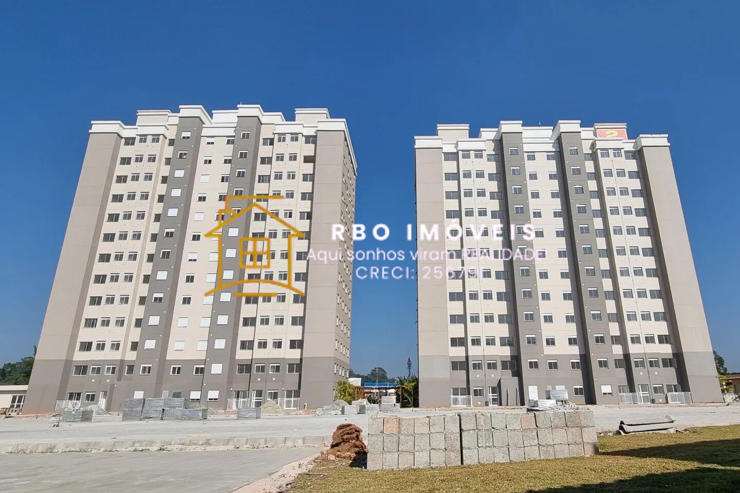 Apartamento à venda com 2 quartos, 42m² - Foto 2