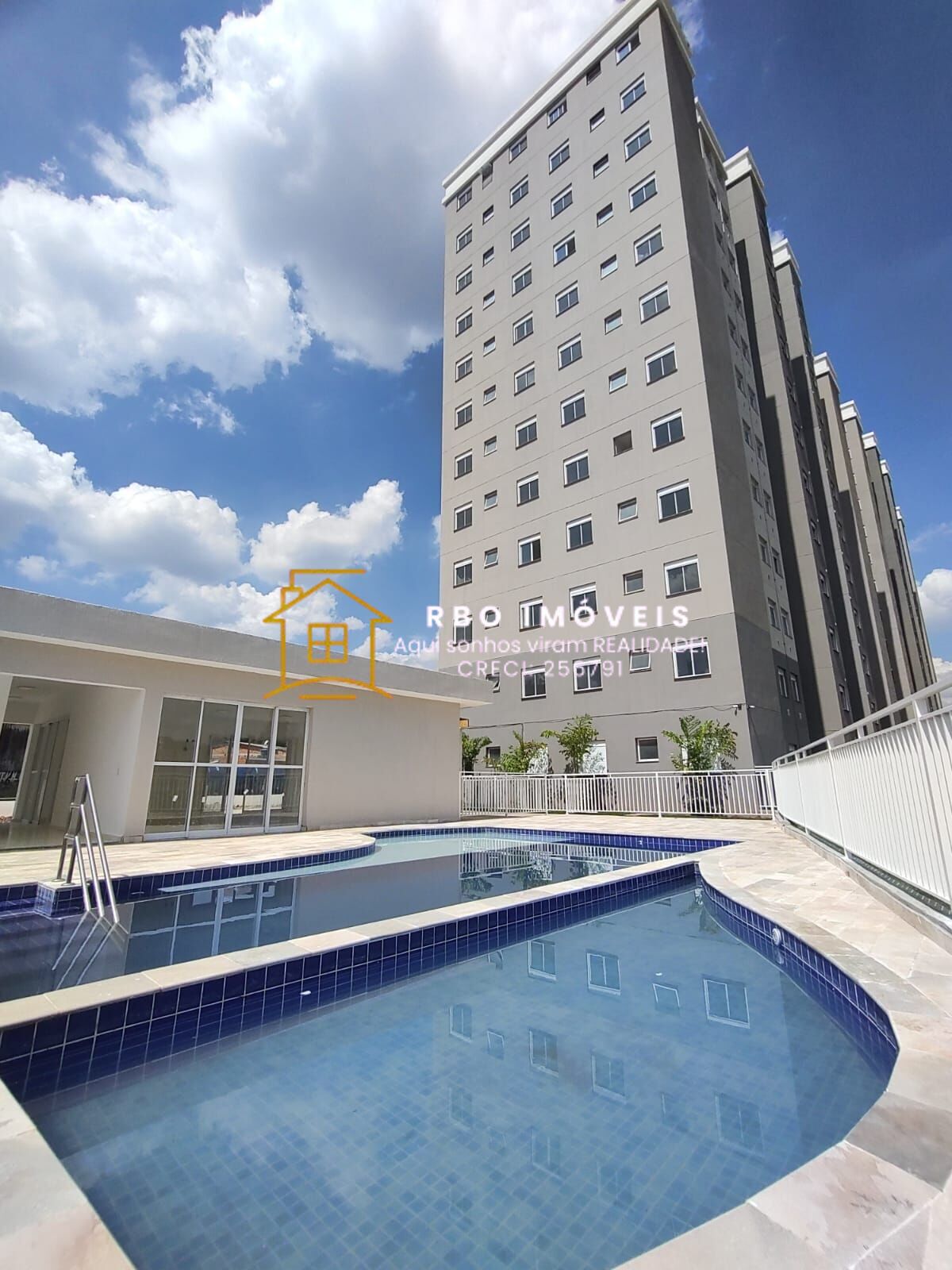 Apartamento à venda com 2 quartos, 42m² - Foto 1