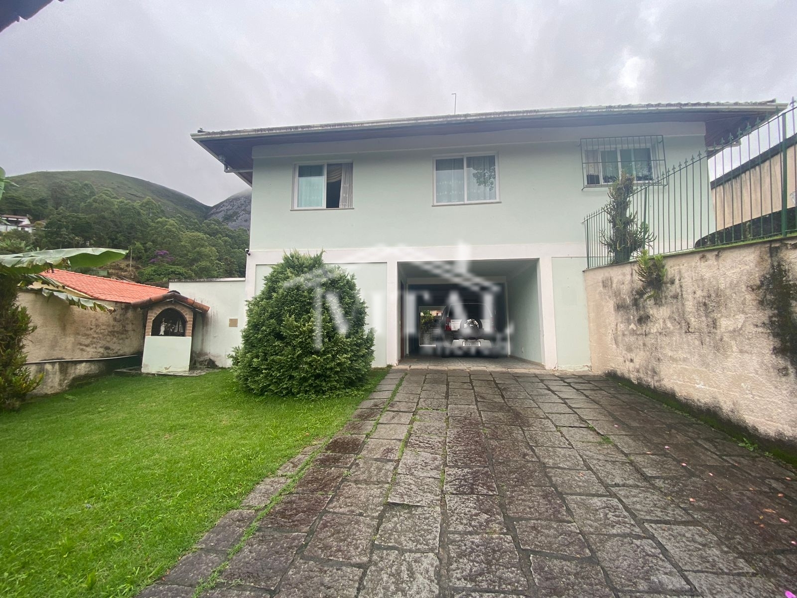 Casa à venda no bairro Vale dos Pinheiros em Nova Friburgo/RJ