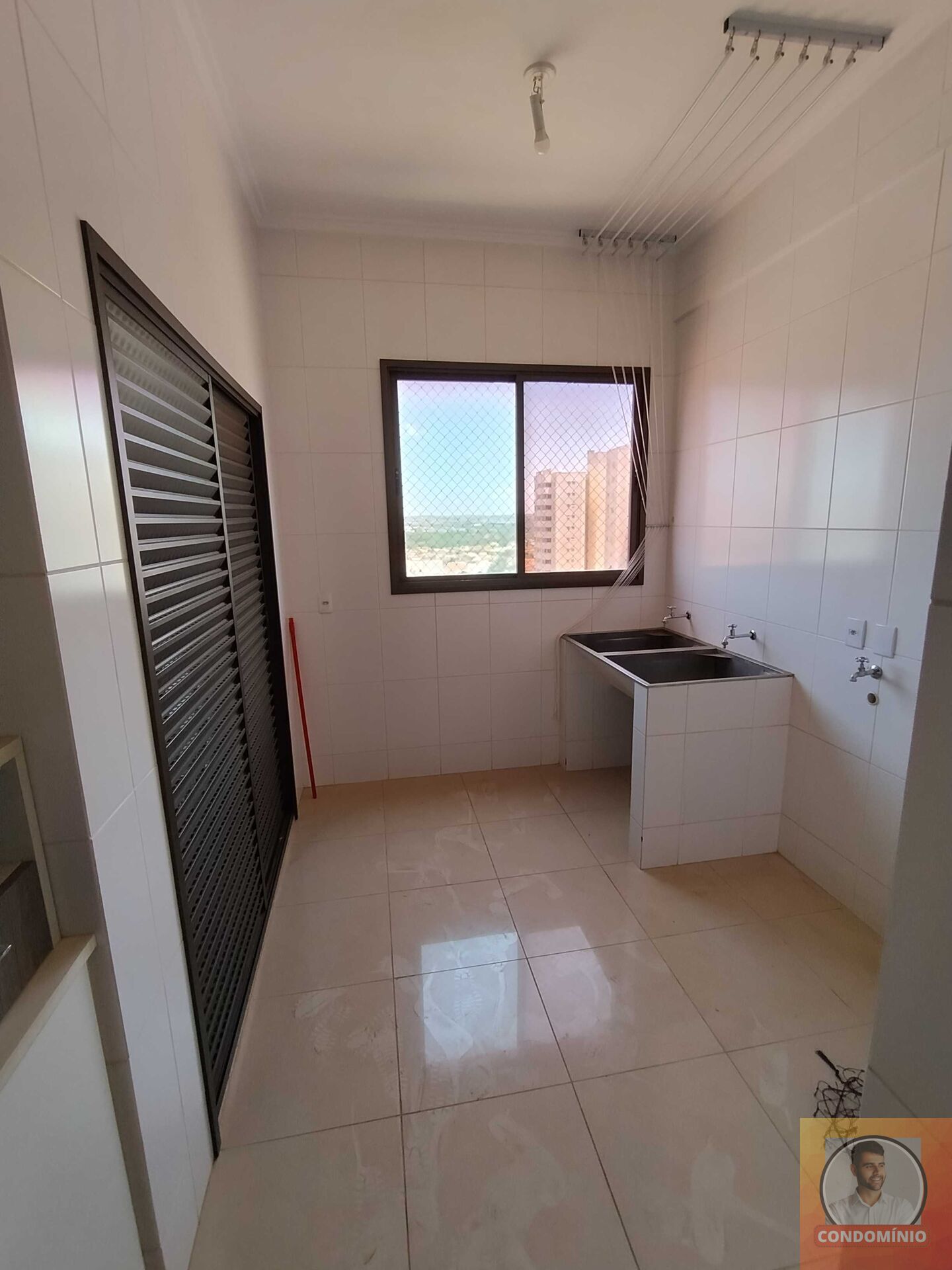 Apartamento à venda com 3 quartos, 188m² - Foto 13