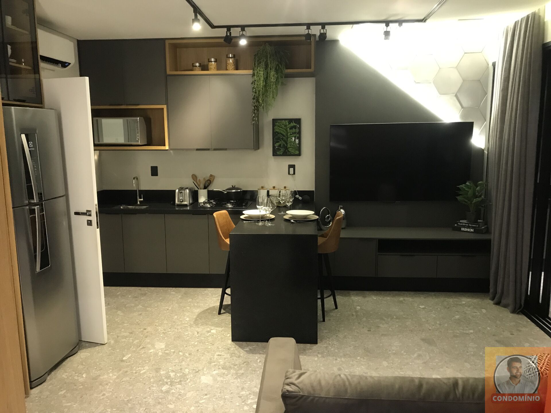 Apartamento à venda com 1 quarto, 42m² - Foto 4