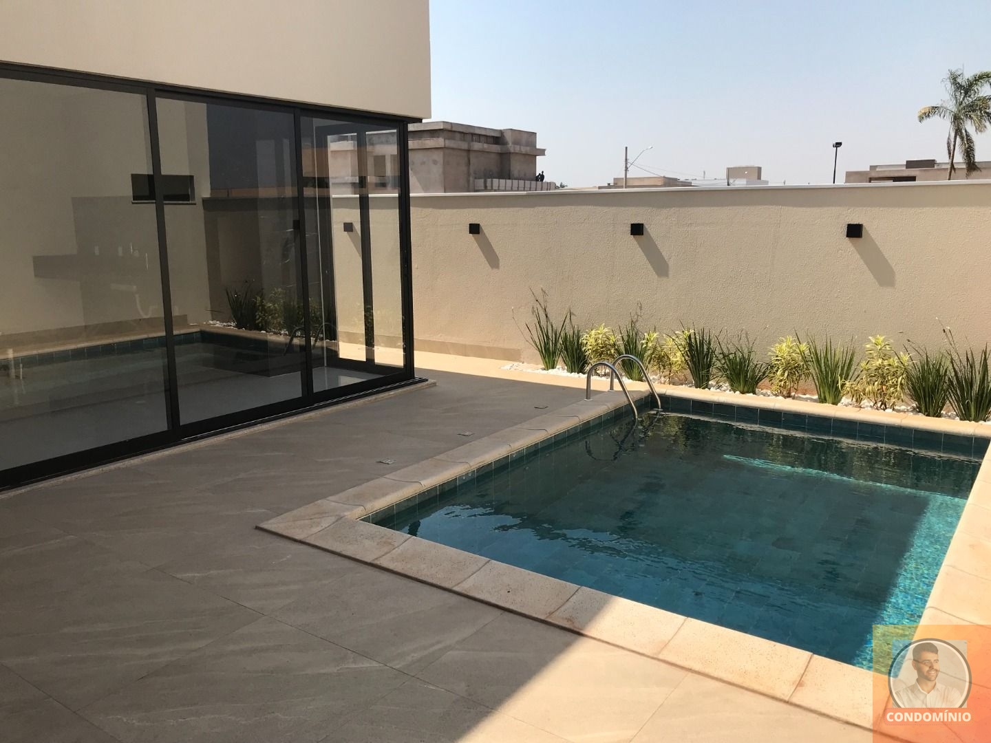 Casa de Condomínio à venda com 4 quartos, 270m² - Foto 12