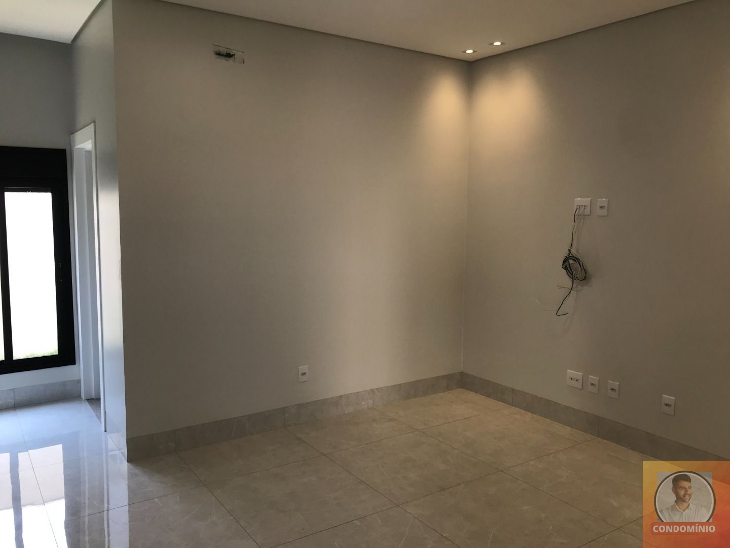 Casa de Condomínio à venda com 4 quartos, 270m² - Foto 6