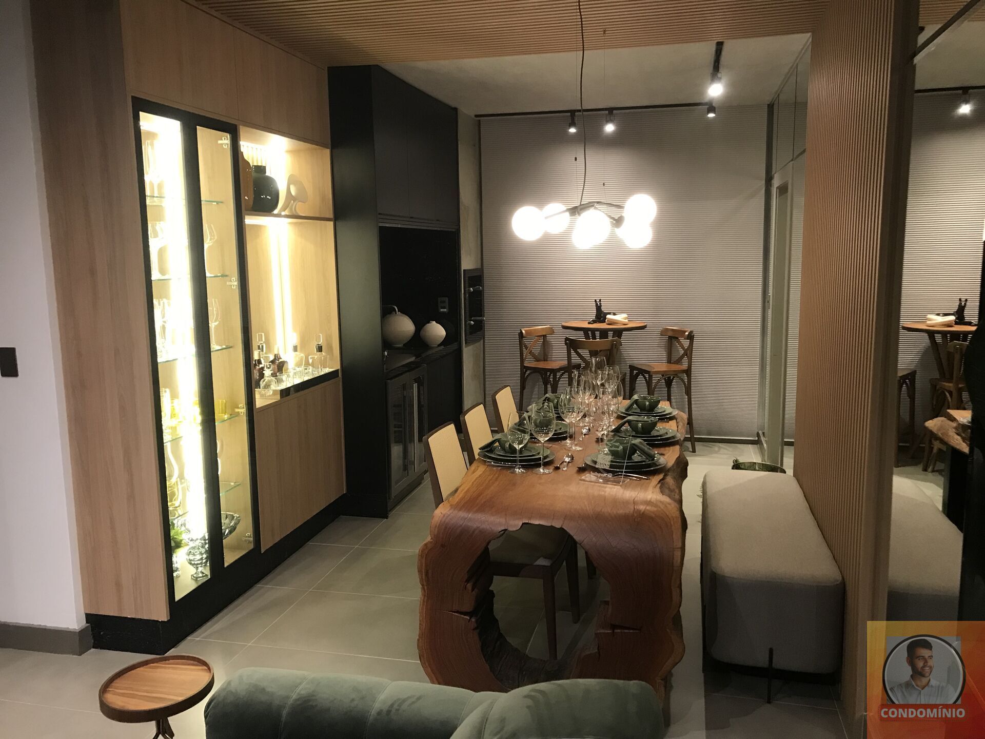 Apartamento à venda com 3 quartos, 132m² - Foto 3