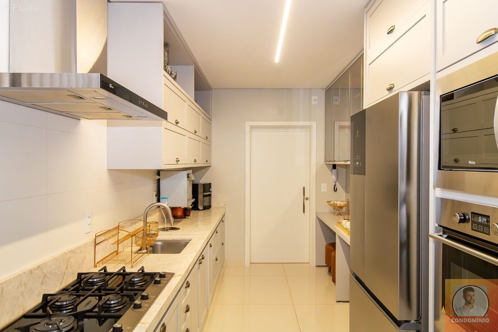 Apartamento à venda com 3 quartos, 170m² - Foto 10