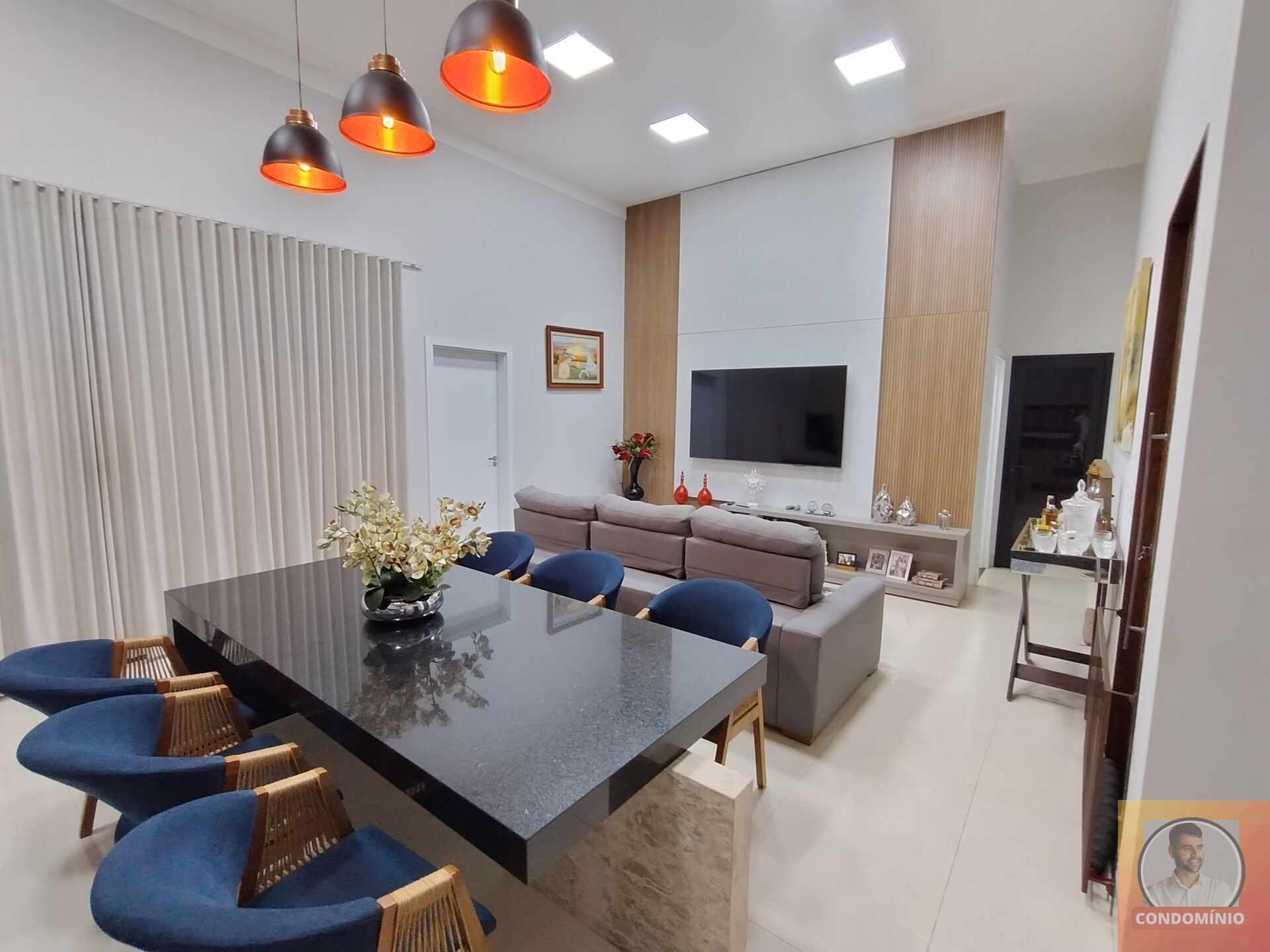 Casa de Condomínio à venda com 3 quartos, 170m² - Foto 1