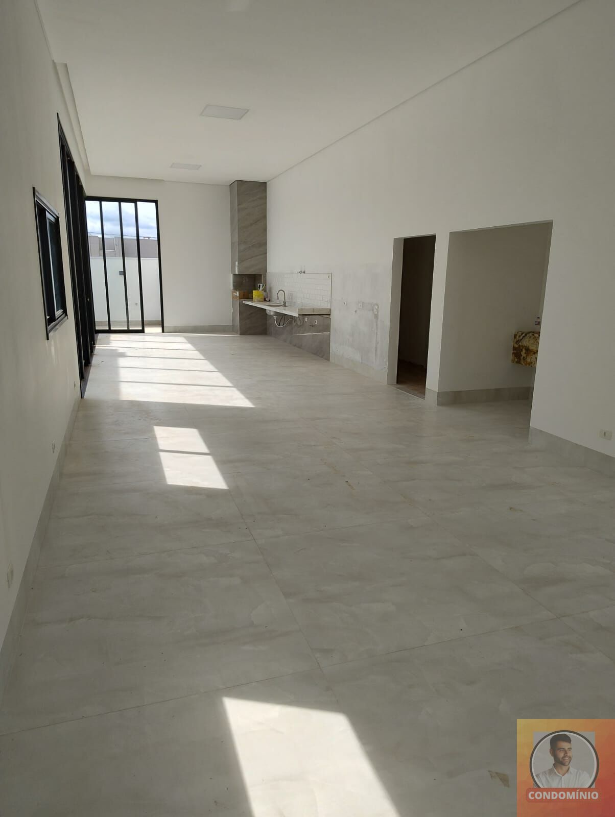 Casa de Condomínio à venda com 3 quartos, 240m² - Foto 5