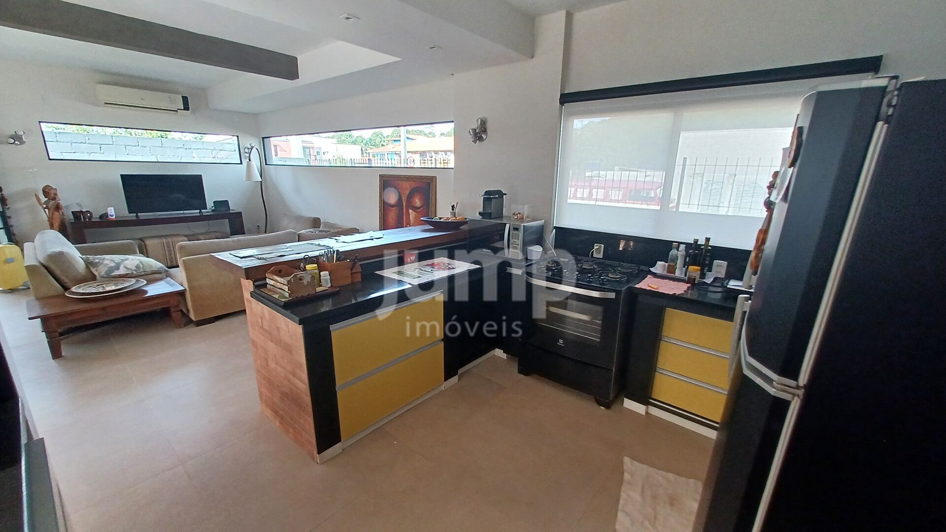 Casa à venda com 4 quartos, 200m² - Foto 11