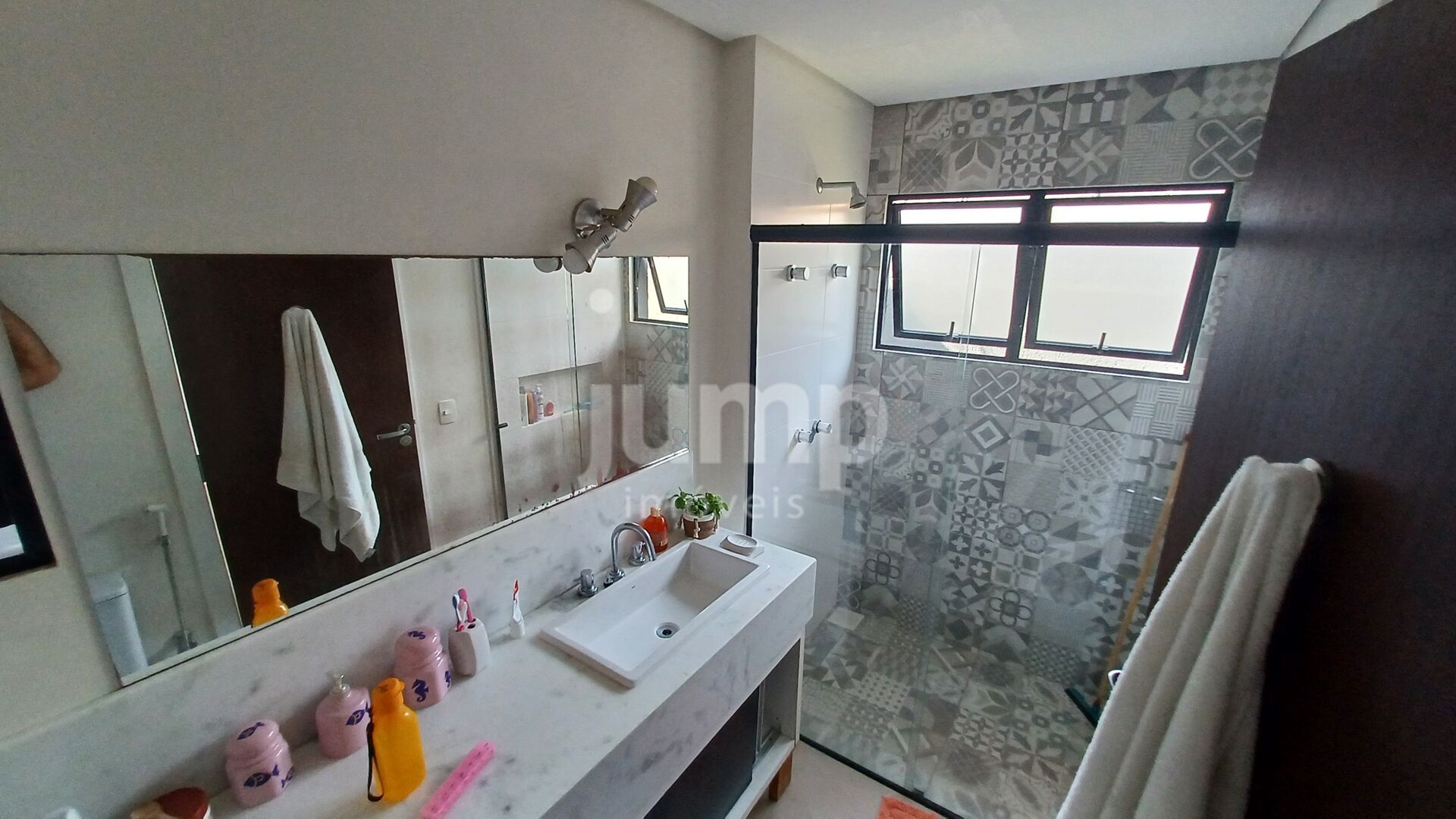 Casa à venda com 4 quartos, 200m² - Foto 18