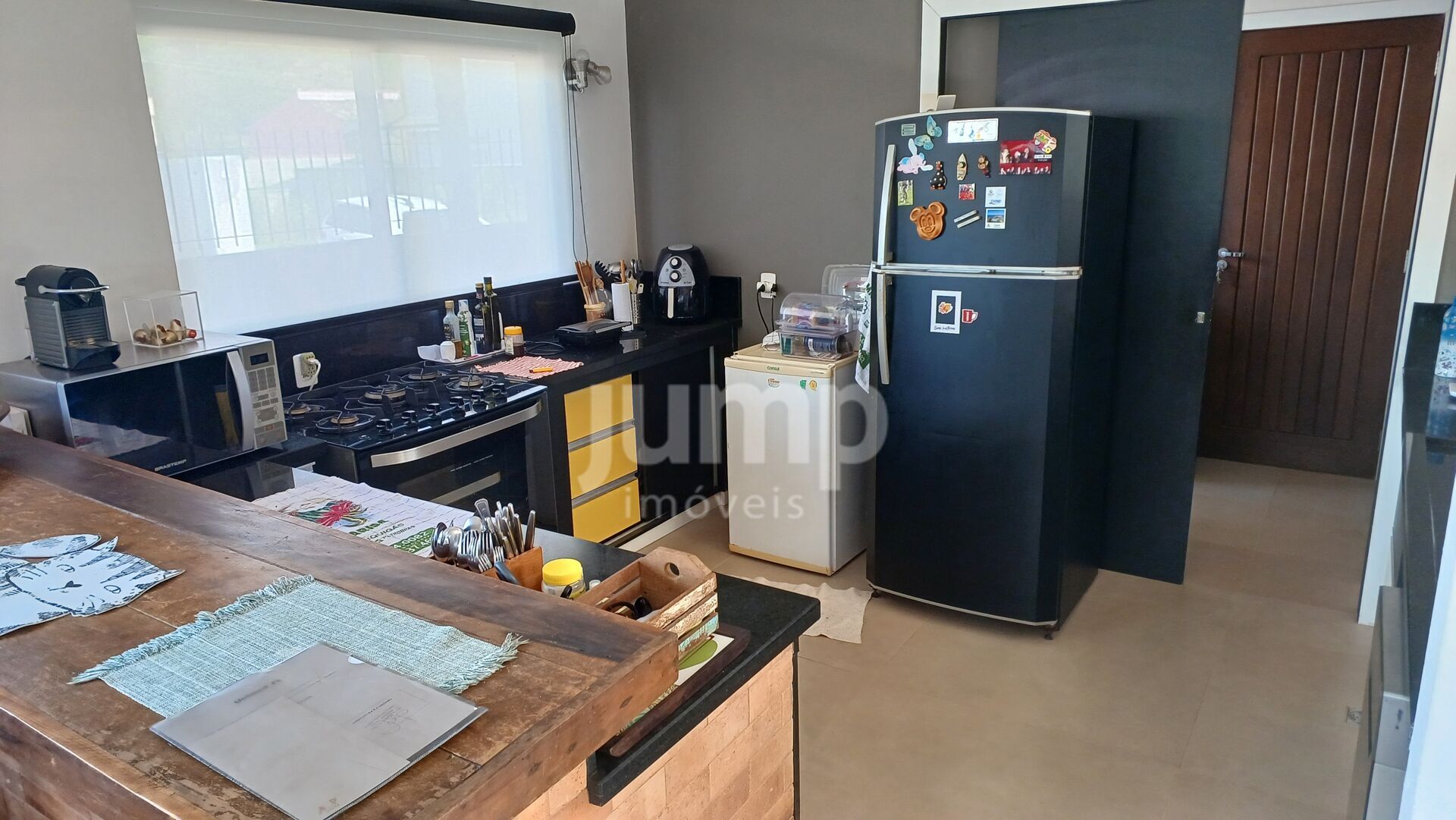 Casa à venda com 4 quartos, 200m² - Foto 10
