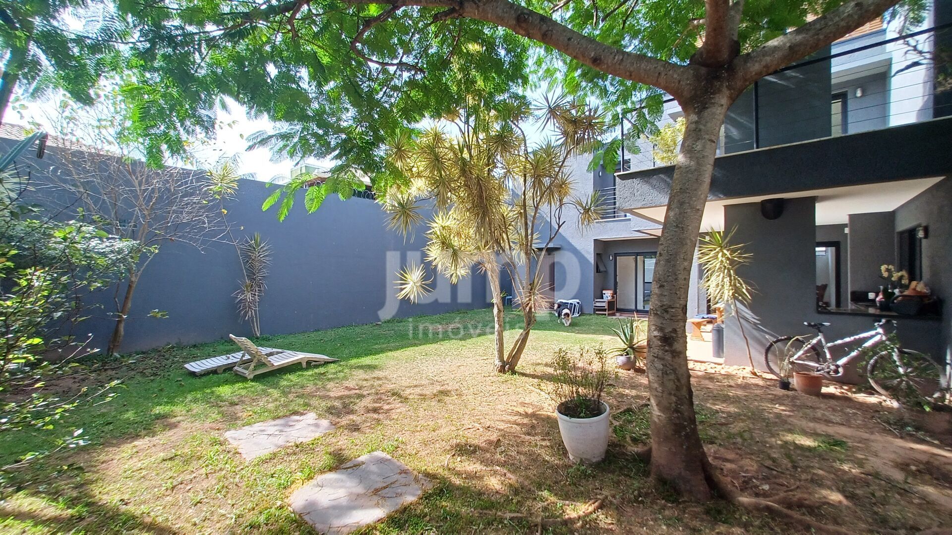 Casa à venda com 4 quartos, 200m² - Foto 4