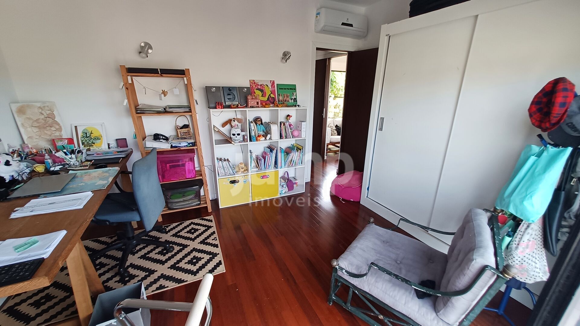 Casa à venda com 4 quartos, 200m² - Foto 19