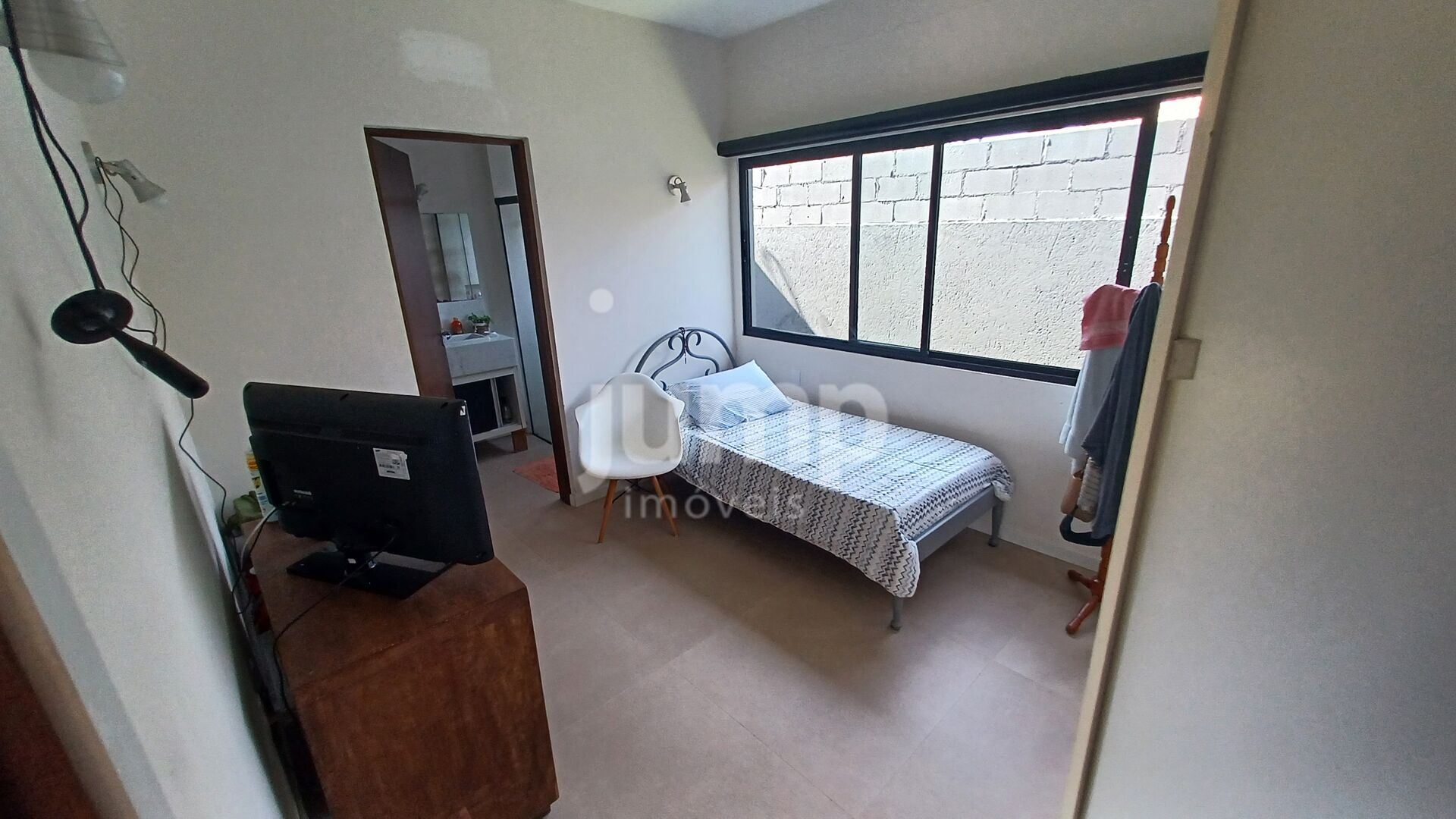 Casa à venda com 4 quartos, 200m² - Foto 17