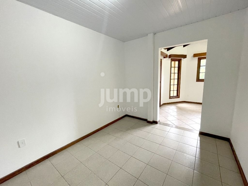 Casa à venda com 4 quartos, 350m² - Foto 7