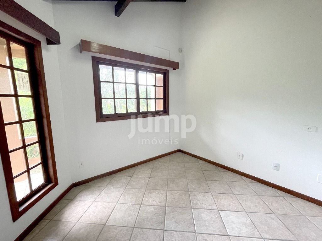 Casa à venda com 4 quartos, 350m² - Foto 8