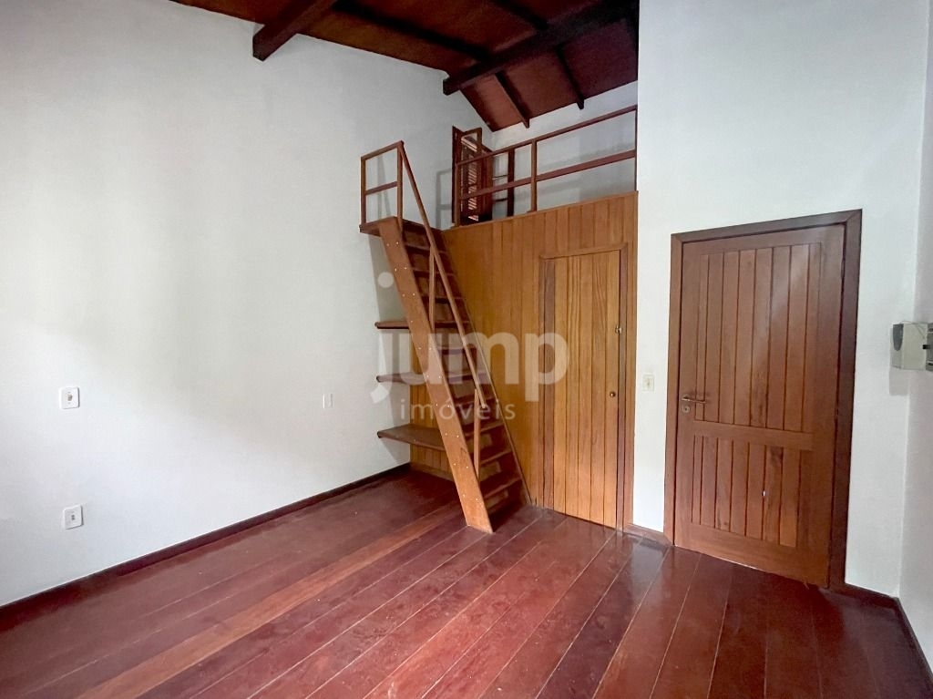 Casa à venda com 4 quartos, 350m² - Foto 12