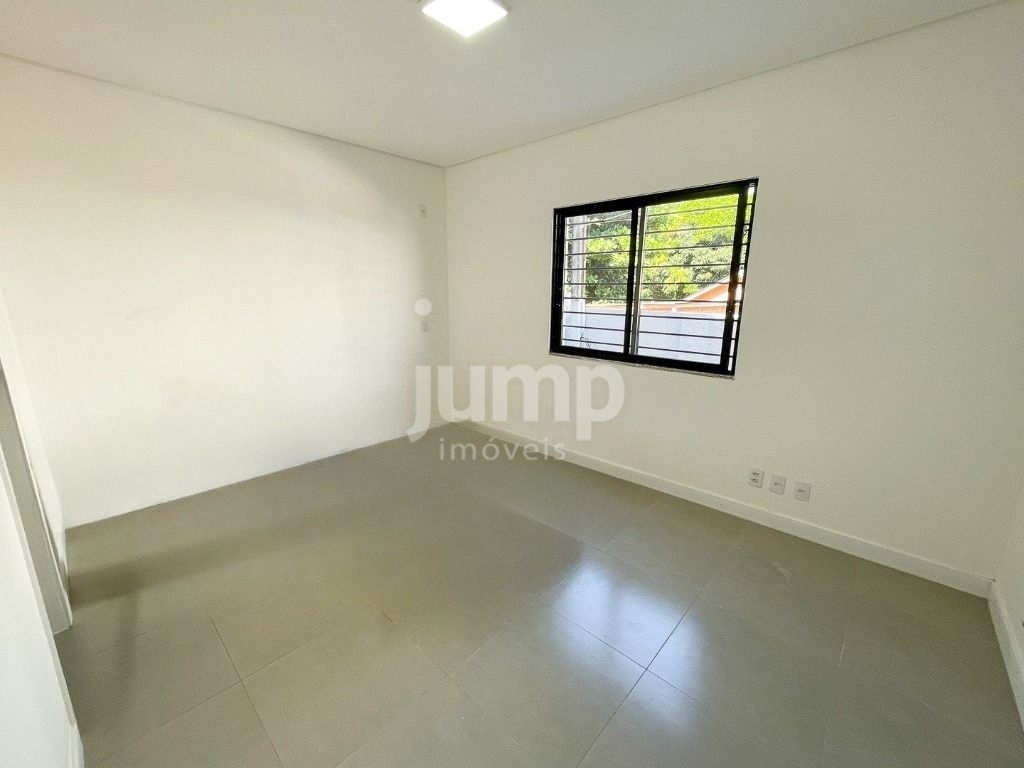 Casa à venda com 2 quartos, 156m² - Foto 5