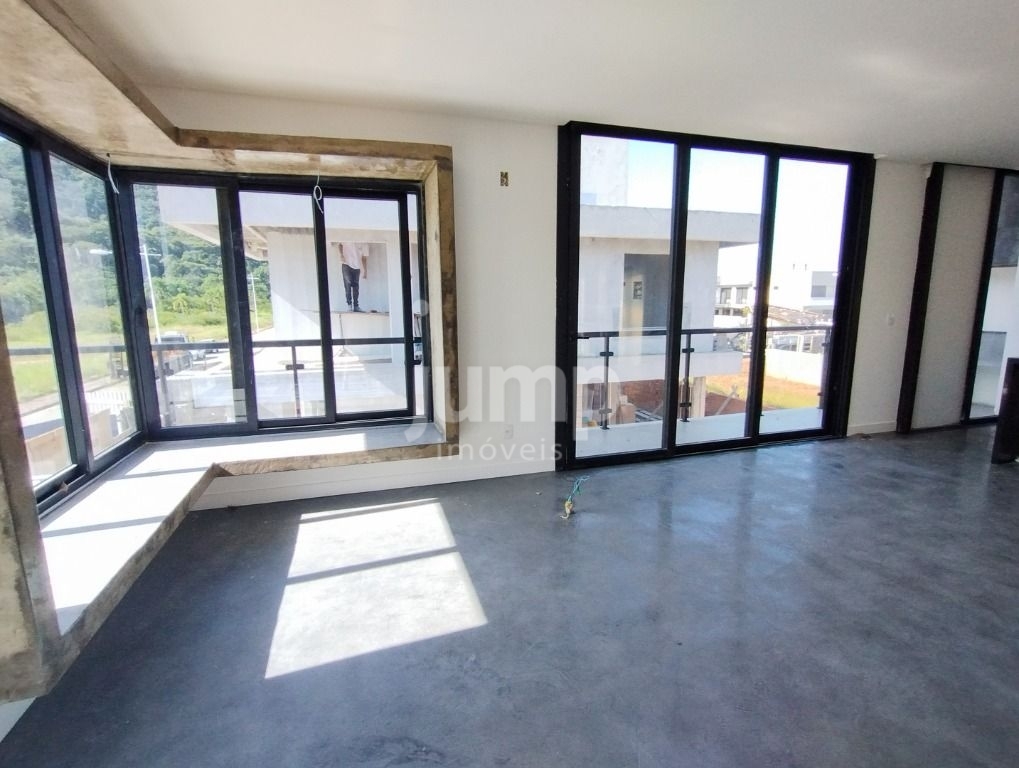 Casa à venda com 3 quartos, 197m² - Foto 6