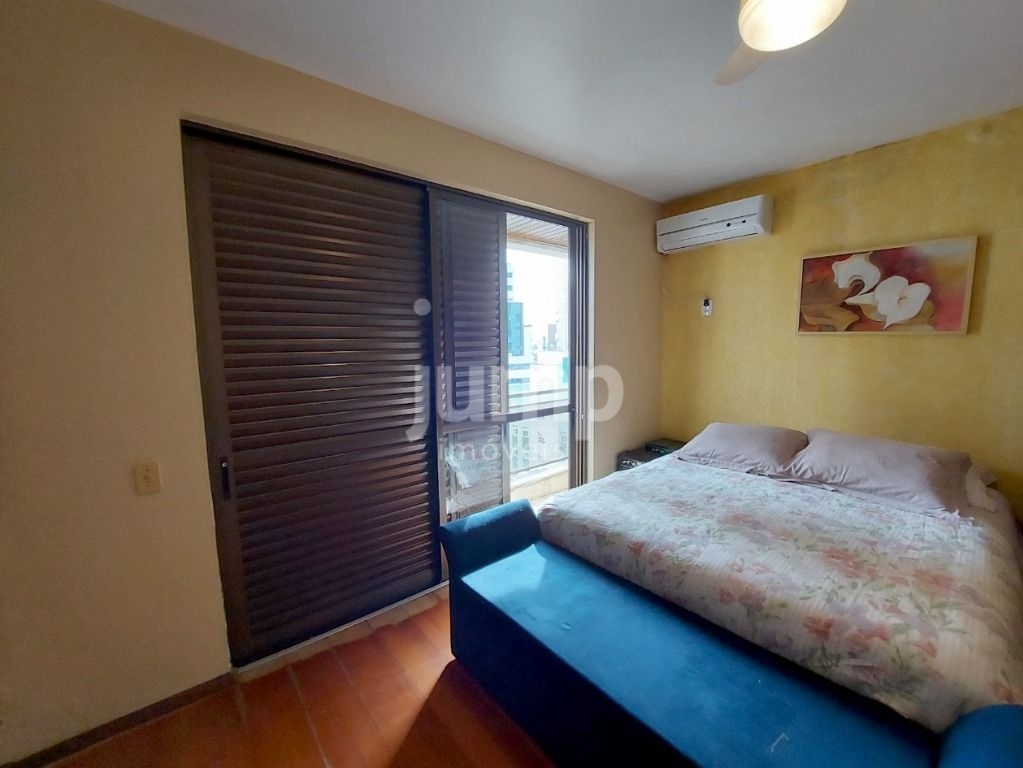 Apartamento à venda com 4 quartos, 229m² - Foto 14