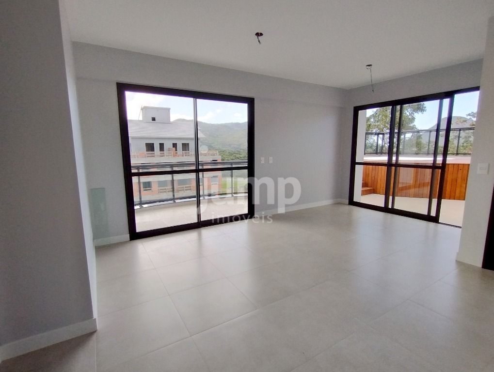 Cobertura à venda com 2 quartos, 120m² - Foto 2