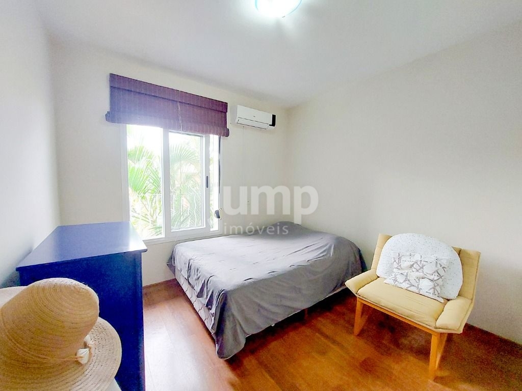 Casa à venda com 4 quartos, 290m² - Foto 9