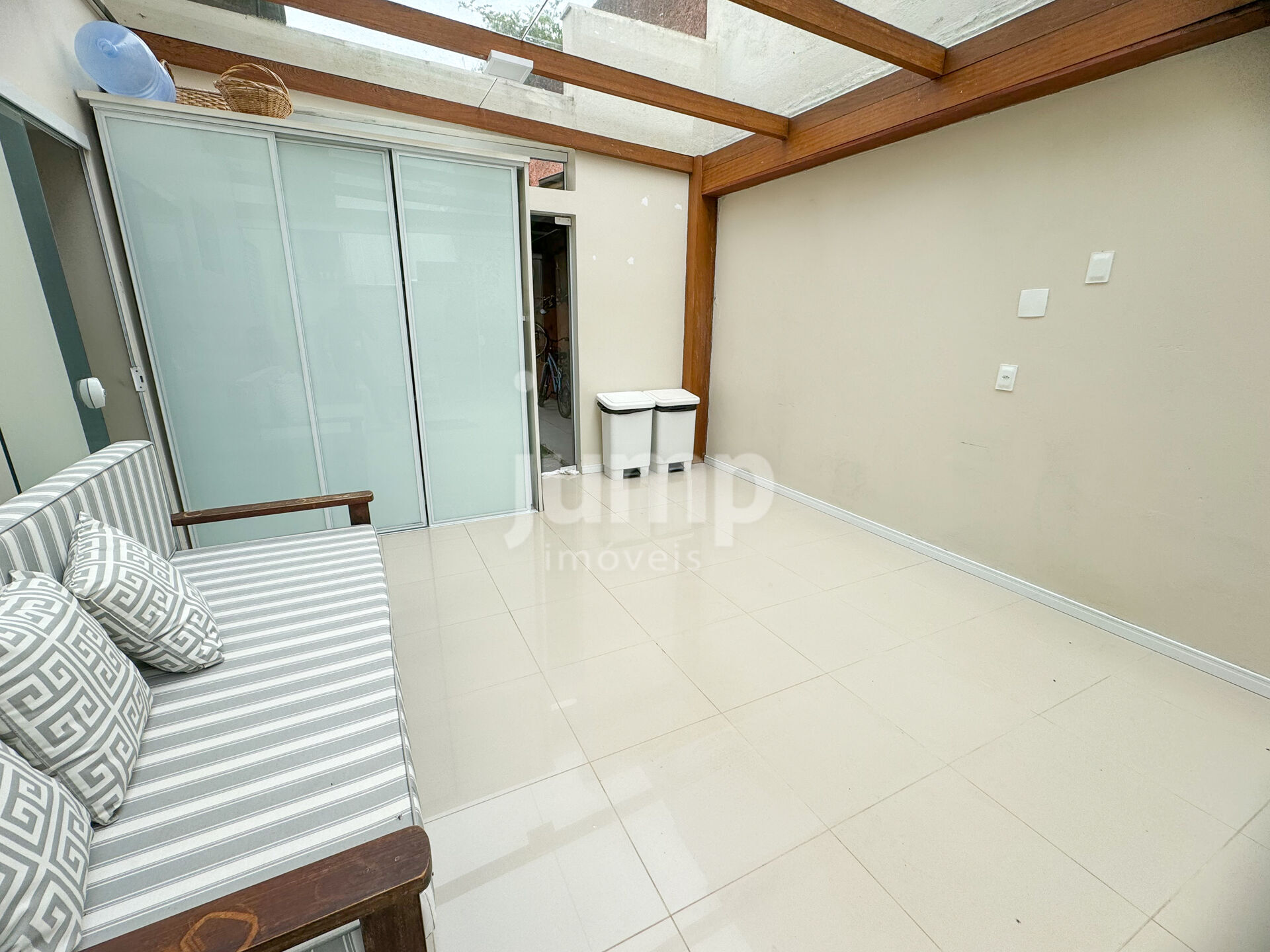 Casa à venda com 2 quartos, 151m² - Foto 12