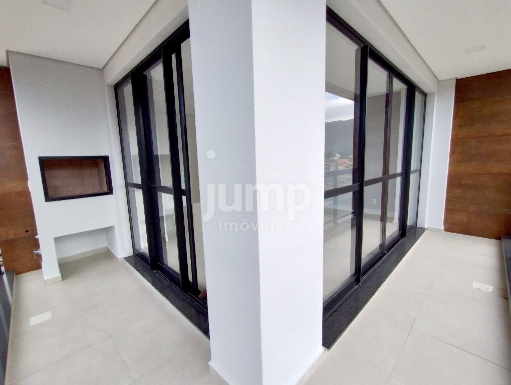 Apartamento à venda com 3 quartos, 94m² - Foto 2