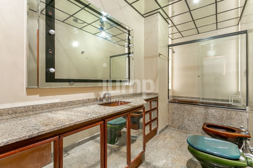 Apartamento à venda com 3 quartos, 239m² - Foto 11