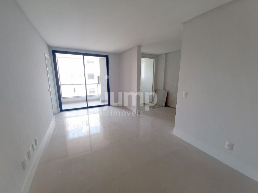 Apartamento à venda com 2 quartos, 103m² - Foto 3