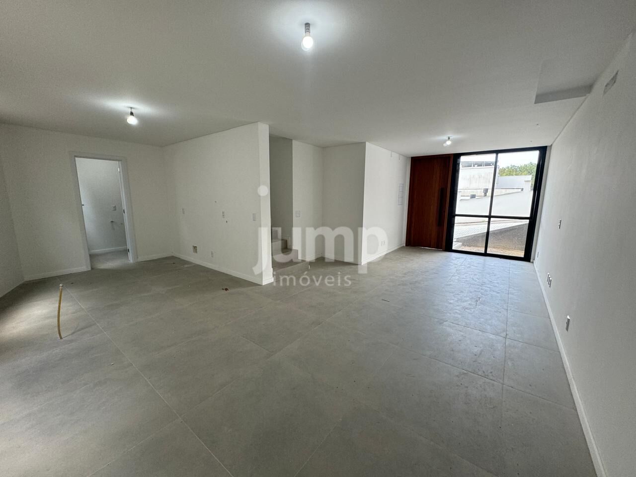 Casa à venda com 3 quartos, 174m² - Foto 4