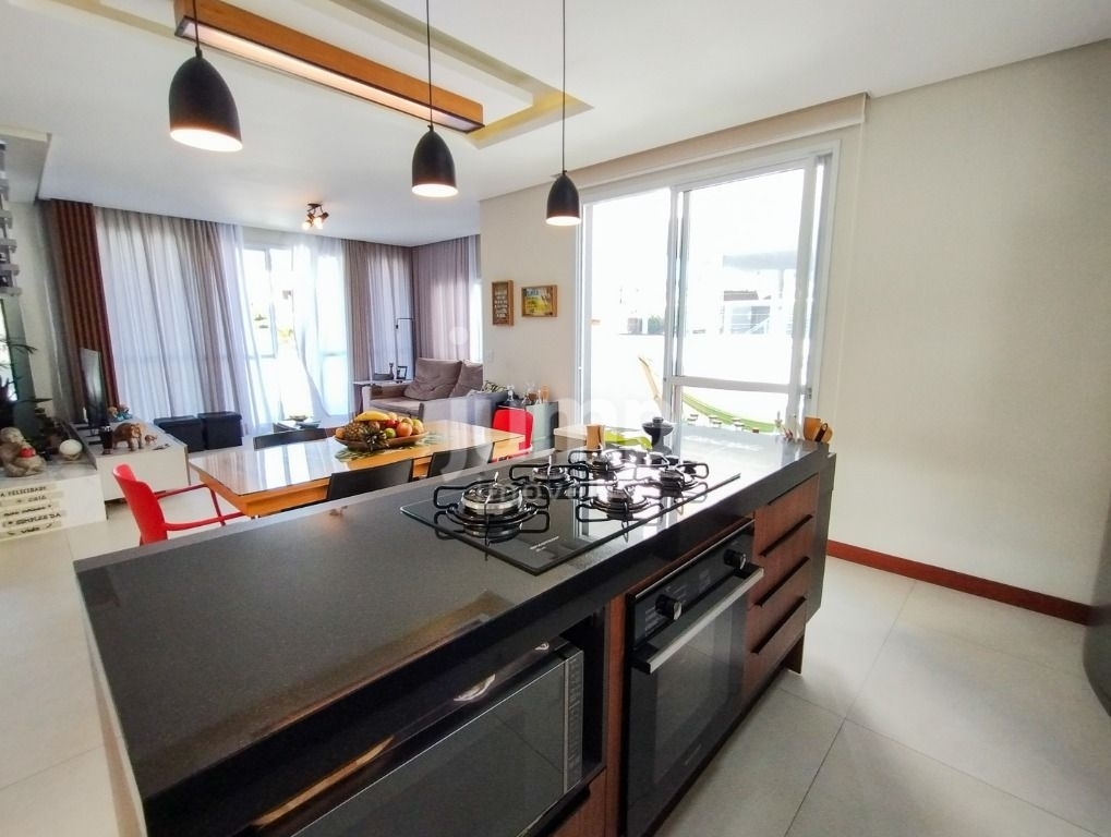 Casa à venda com 3 quartos, 165m² - Foto 4
