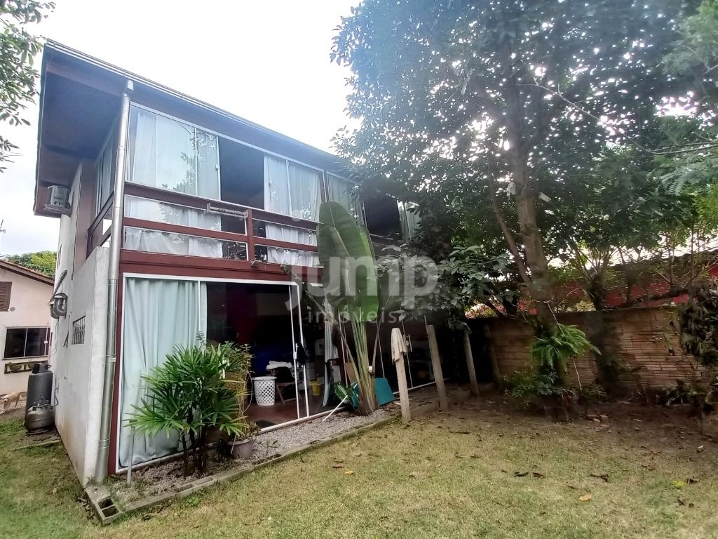 Casa à venda com 3 quartos, 200m² - Foto 8